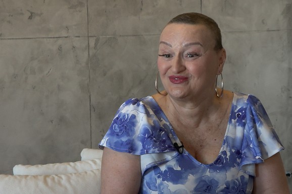 "OSTALA SAM BEZ KOSE JER SE LEČIM OD ZLOĆUDNE BOLESTI" Milica Dugalić o borbi sa kancerom i operaciji: "Kosti, glava, sve boli, ali želim da živim" (VIDEO)