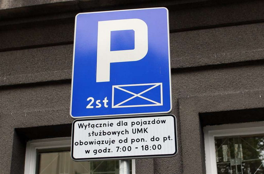 Urzędnicy mają parking tylko dla siebie