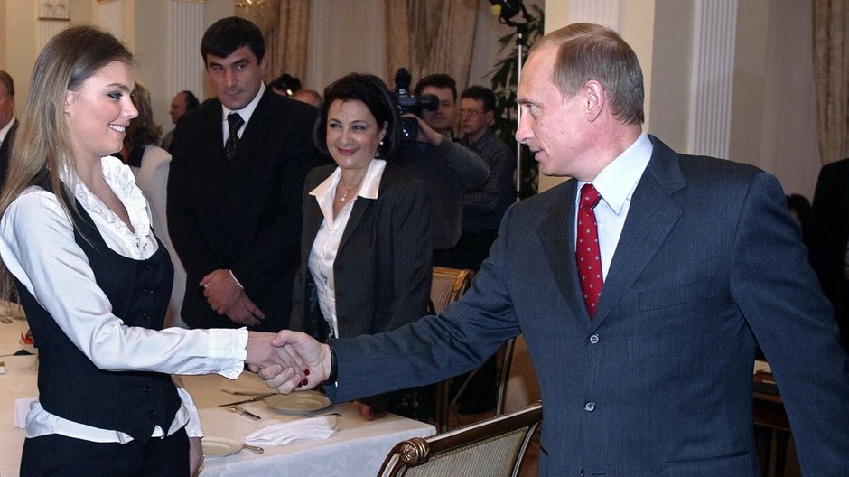 Alina Kabajewa i Władimir Putin (10 marca 2004 r.)