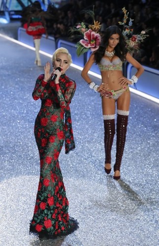 Victoria's Secret Fashion Show 2016