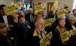 Andrysiak: Nauczyciele muszą przyjąć do wiadomości, że nikt im nie pomoże [OPINIA]