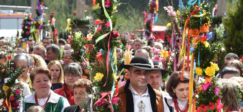 Absolutnie nie rób tego w Niedzielę Palmową. Ściągniesz pecha na siebie i na cały dom