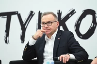 Z tej ścieżki nie ma powrotu? Andrzej Duda rozmienia się na drobne [OPINIA]