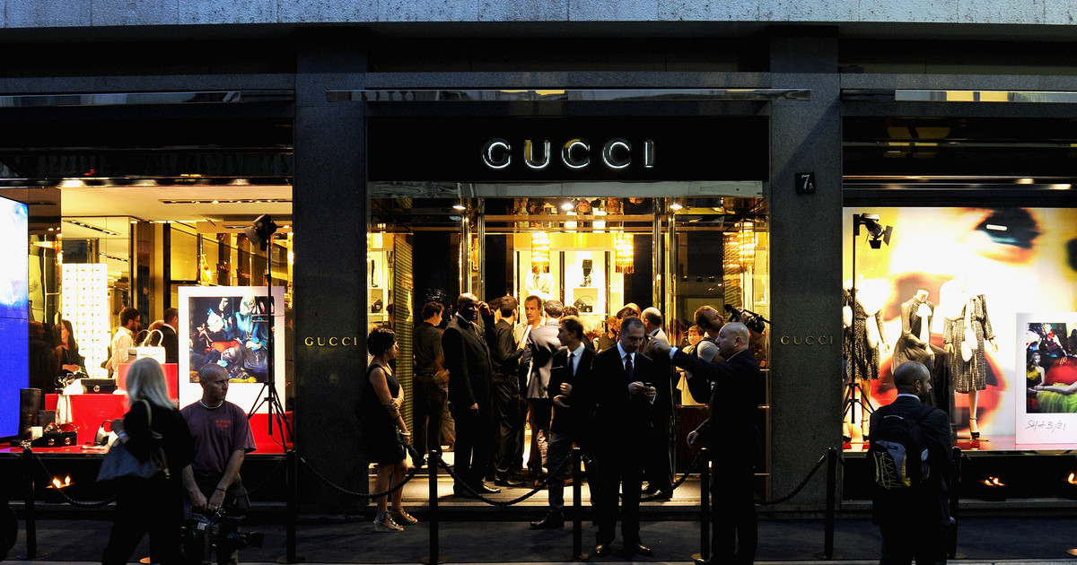 Guccio Gucci - założył jedną z najlepiej rozpoznawalnych marek modowych,  choć karierę zaczynał ładując węgiel na parowce - Moda