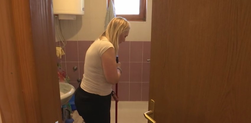 Danijela čisti kuće kako bi skupila novac za bolesnu decu