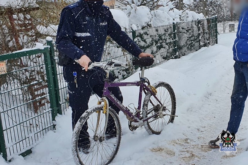 Jazda na rowerze zimą - czy można dostać mandat?