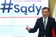 Warszawa, 15.11.2021. Minister sprawiedliwości, prokurator generalny Zbigniew Ziobro podczas konferencji prasowej w Prokuraturze Krajowej w Warszawie, 15 bm. Temat: Oczekiwana reforma sądów powszechnych. (rg/ibor) PAP/Rafał Guz