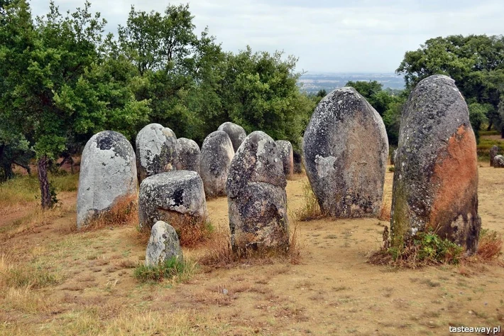 Cromeleque de Almendres