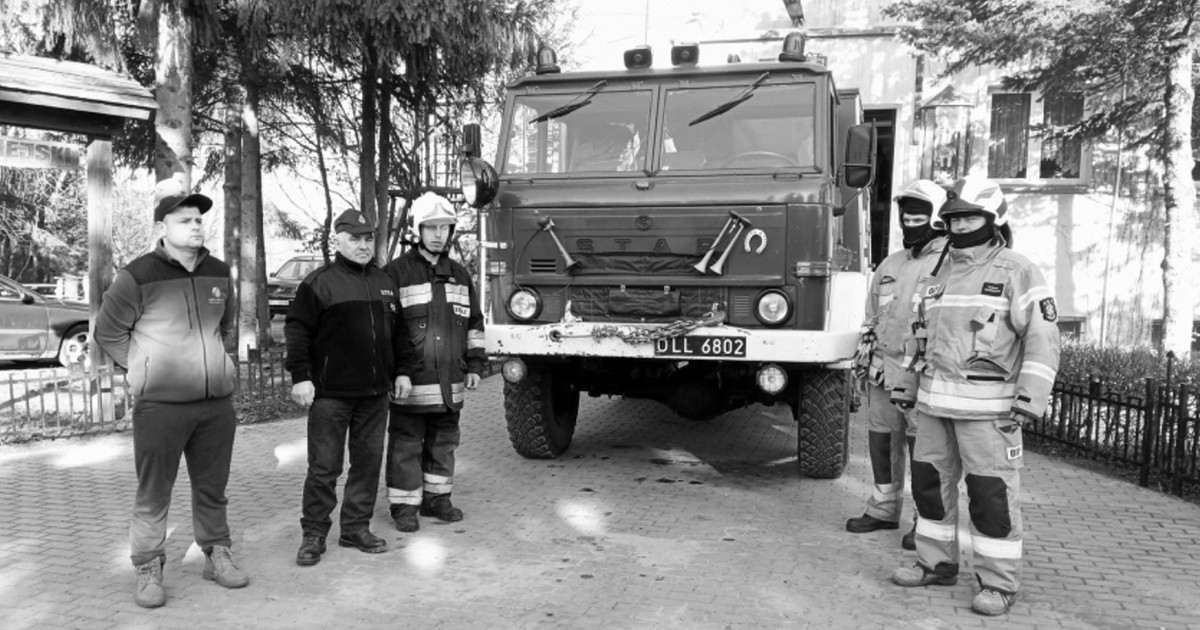 Szef strażaków jechał na akcję. Nie dotarł na miejsce. "90 minut walki"