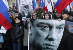 Moskwa maszeruje z portretami Niemcowa