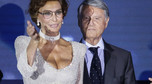 Sophia Loren w kreacji z dekoltem