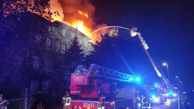 Pożar tuż obok dawnej rezydencji abpa Głódzia. Znów palił się ten sam budynek