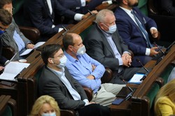 Kukiz pozywa Sikorskiego. Poszło o słowa europosła w TVN24