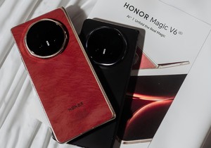 HONOR Magic V6
