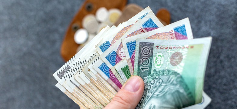 Dofinansowanie do wymiany pieca 2025. Jakie warunki trzeba spełnić? Gdzie złożyć wniosek o dofinansowanie wymiany pieca?