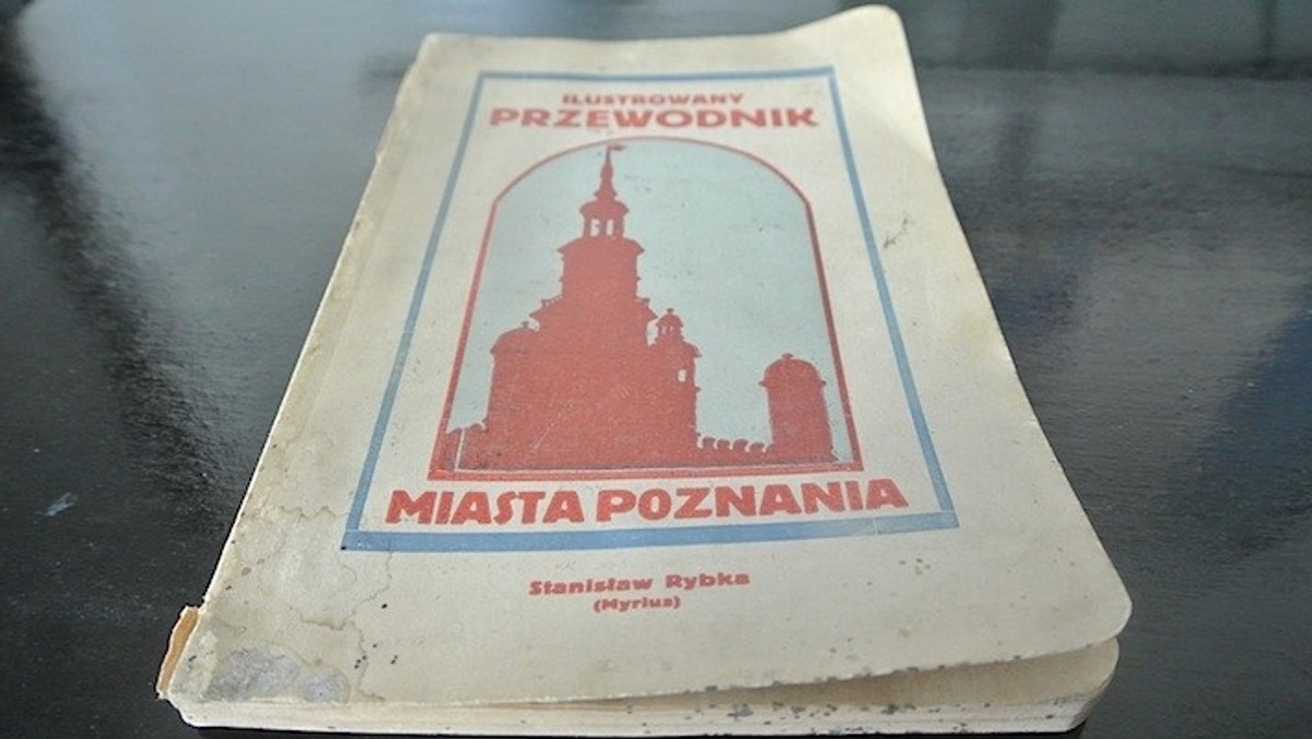 Gdzie znaleźć tragarza, a gdzie posłańca i jak zamówić dorożkę u stójkowego na dworcu głównym - takie i inne praktyczne rady serwował przyjeżdżającym do stolicy Wielkopolski "Ilustrowany Przewodnik Miasta Poznania" z roku 1921.