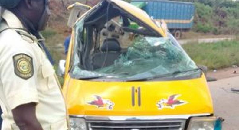 2 dead, 6 injured in Ogun auto crash