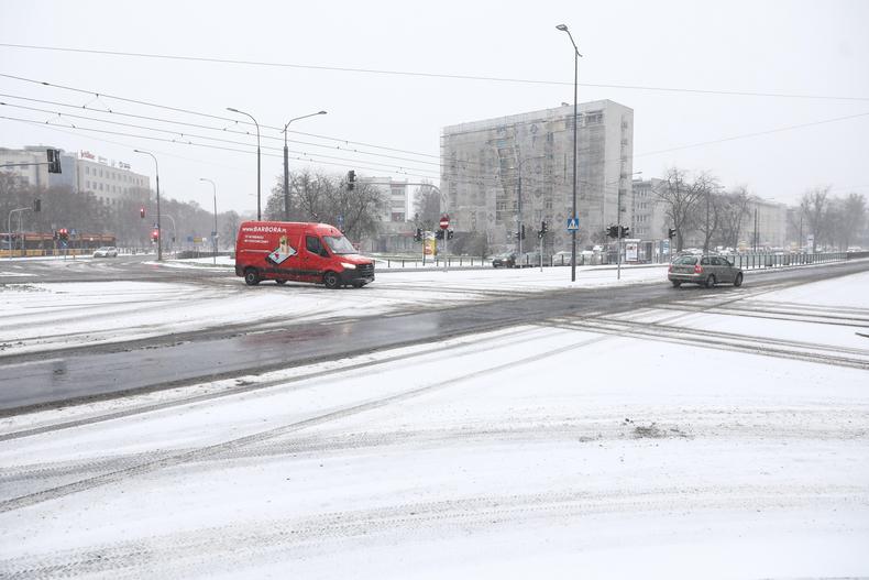 Zima w niedzielę zawitała także do Warszawy