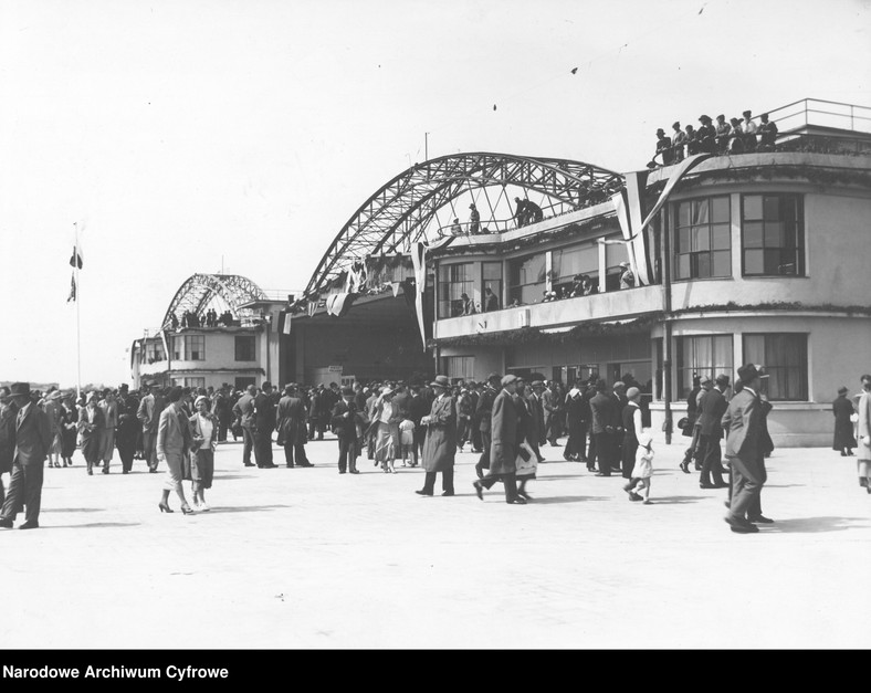 Otwarcie lotniska na Okęciu w 1934 roku