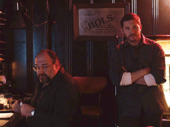 Tom Hardy i James Gandolfini w filmie 'Brudny szmal'
