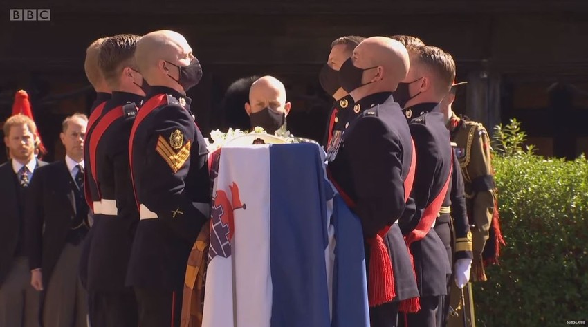 Unošenje sanduka princa Filipa u kapelu