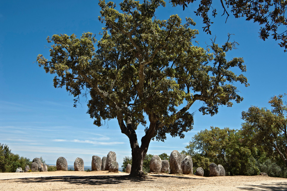 Almendres