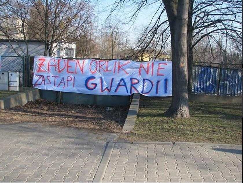 Stadion Gwardii Warszawa zamknięty! Zawodnicy na bruku!