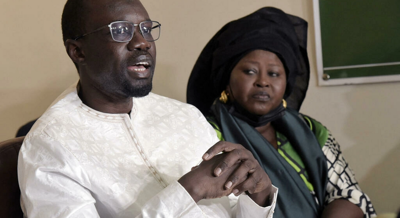 Ousmane Sonko lors de sa rencontre avec l'ex-maire de Dakar, Khalifa Sall AFP - SEYLLOU