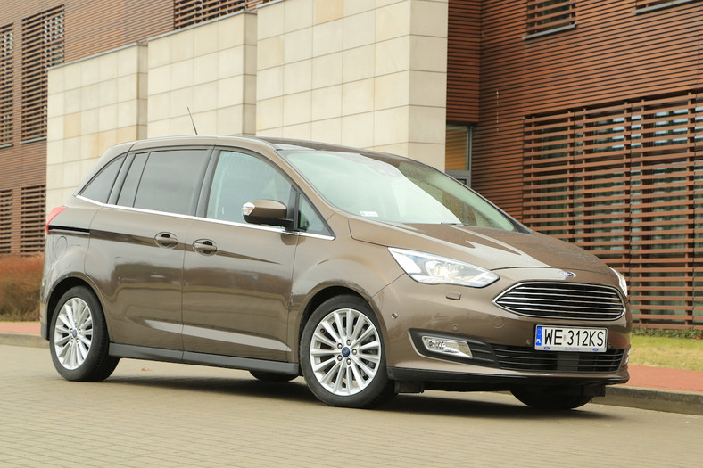 Ford Grand CMax 2.0 TDCi Mocy mu nie zabraknie (Test