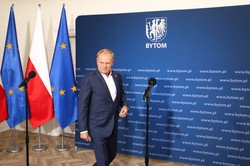 Tusk: Jeśli portale kłamią – niech Nawrocki idzie do sądu. Natychmiast