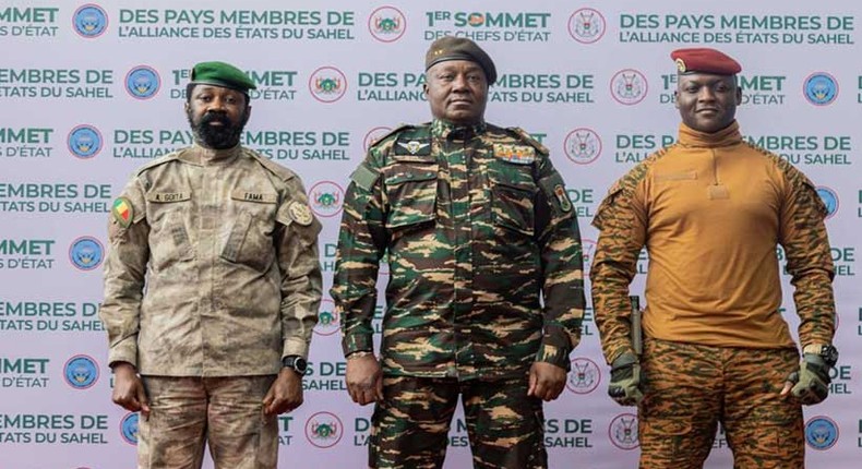 La CEDEAO entame des pourparlers avec trois pays du Sahel soutenus par la Russie