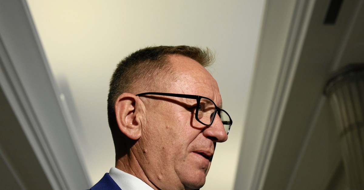 Sprzedaż działki pod CPK budzi kontrowersje. Polacy oceniają sprawę i wskazują odpowiedzialnych [SONDAŻ]