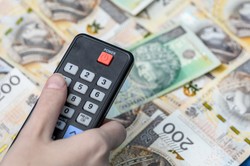 Ta opłata ma zastąpić obecny abonament RTV. Ile będziemy płacić?