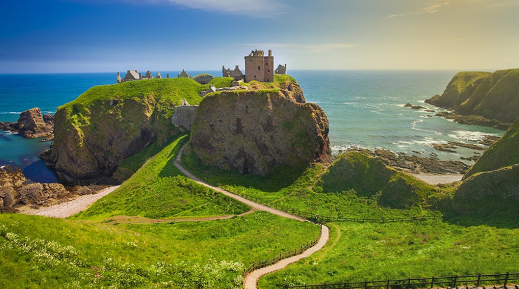 Íme a fantasztikus panorámát nyújtó Dunnottar