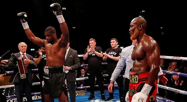 Daniel Dubois beats Ricard Lartey