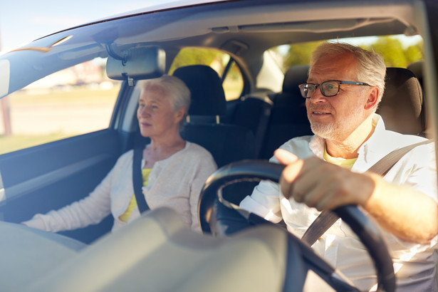 Obowiązkowe badania dla seniorów. Za co mogą stracić prawo jazdy?