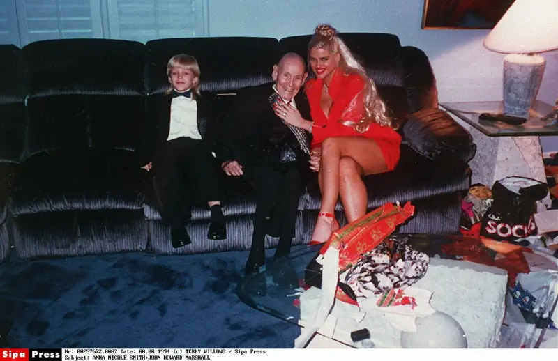 Anna Nicole Smith z mężem starszym o 65 lat Fot. EAST NEWS