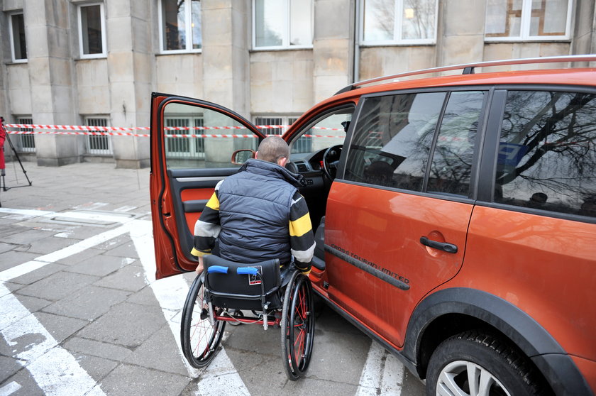 Więcej miejsc parkingowych dla niepełnosprawnych 