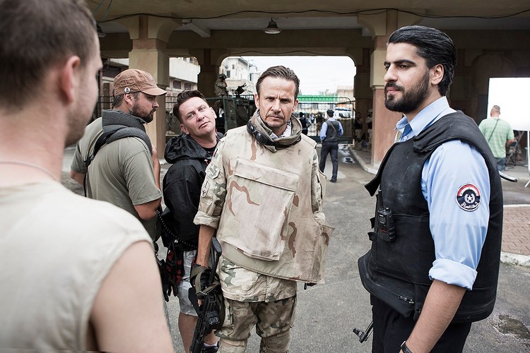 Bartłomiej Topa na planie filmu 'Karbala'