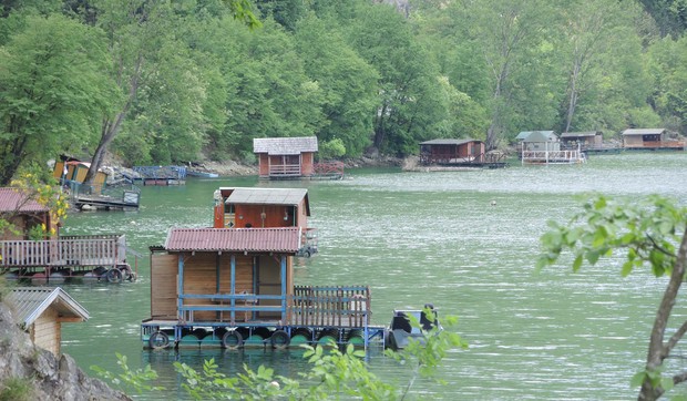 Jezero Perućac na Drini