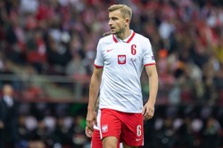 Michał Helik przeszedł z Barnsley FC do Huddersfield Town