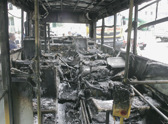 Warszawski autobus płonął jak pochodnia