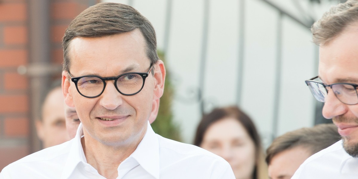 Premier pytany był w czwartek, czy odbiera słowa prezydenta Andrzeja Dudy podczas święta Wojska Polskiego, jako zapowiedź weta do nowelizacji ustawy medialnej.