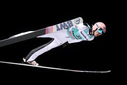 Dobra wiadomość dla kibiców skoków. TCS w Austrii z udziałem publiczności