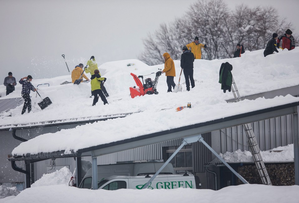 AUSTRIA WEATHER SNOW