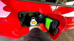 koniec taniego tankowania. od 5 lutego nowa królowa podwyżek