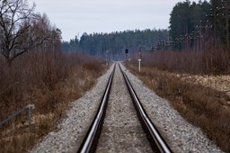 mały kraj będzie wysadzać tory i drogi. rosjanie tam nie wjadą