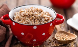 Kasza zdetronizuje ziemniaki? Ma moc zalet!