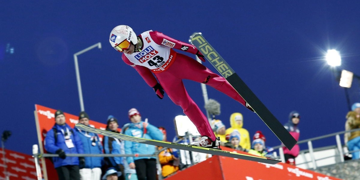 Kamil Stoch podczas konkursu w Falun