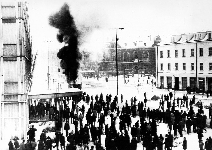 Stan wojenny na archiwalnych zdjęciach